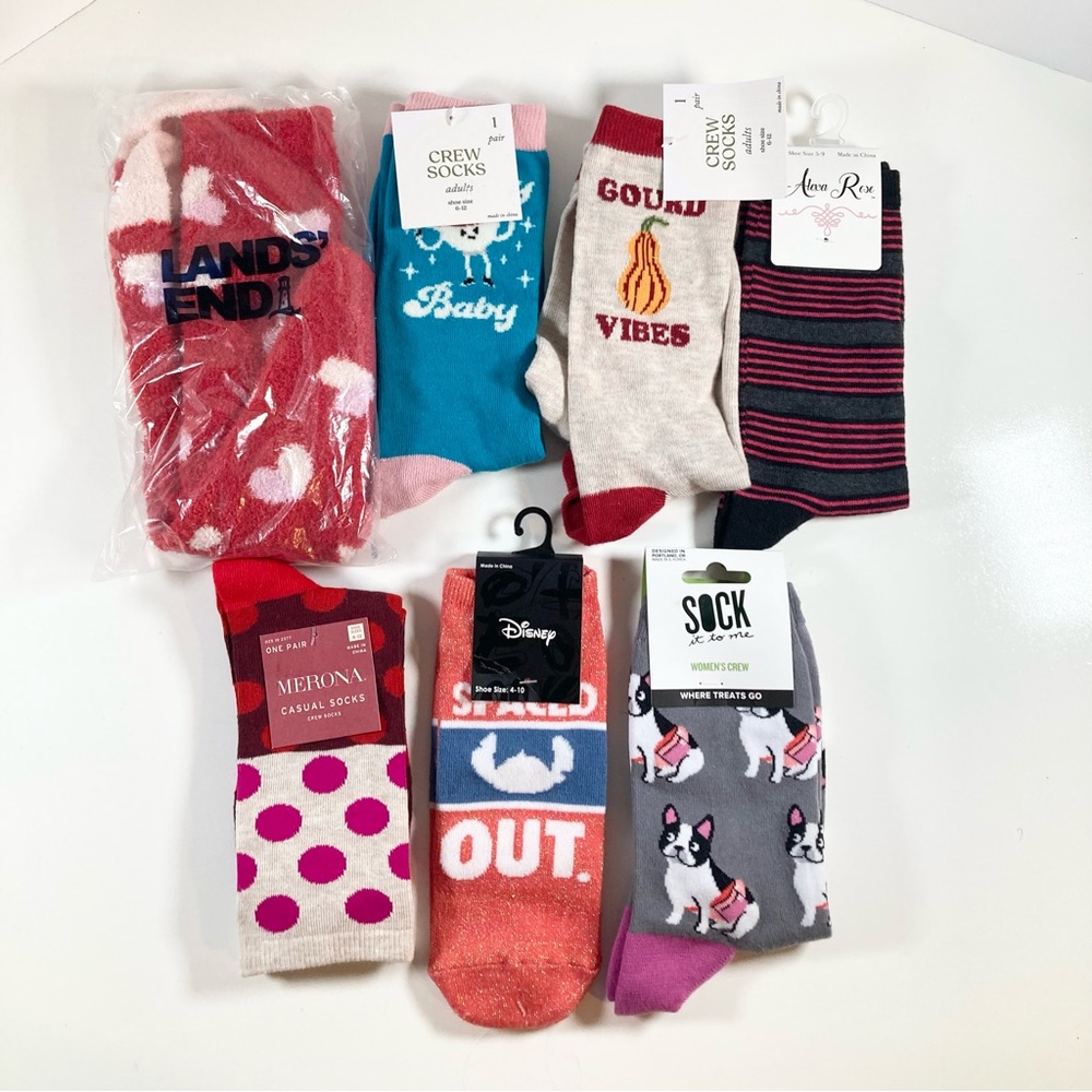 Mixed Lot of 7 Pairs of Women’s Socks